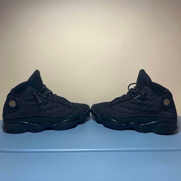 Air Jordan 13 Black cat size 12 men’s basketball shoe